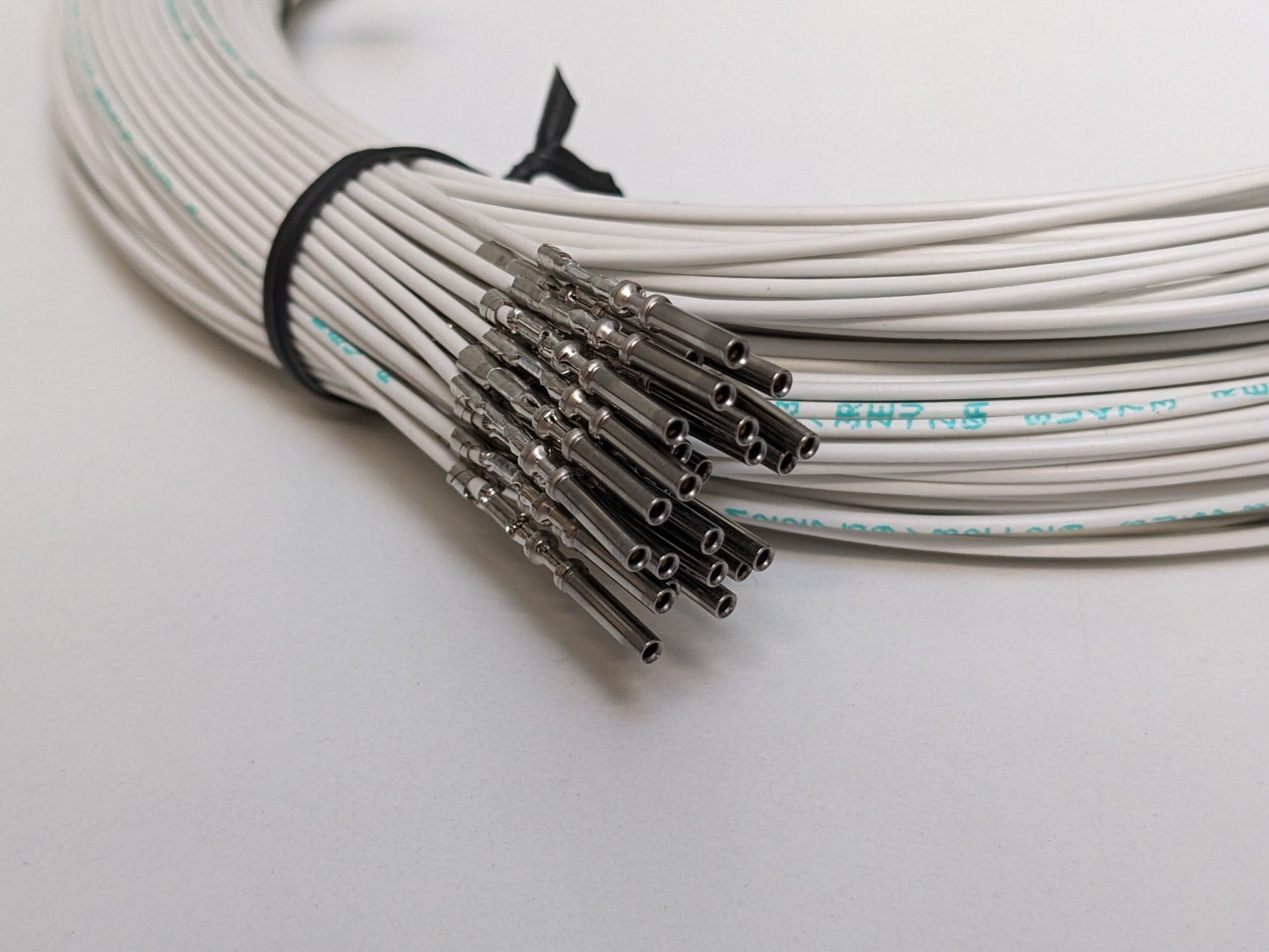 2.5m M22759/32-20-9 Wire crimped with Superseal 1.0 - 20 AWG-EP Wiring-EP Wiring